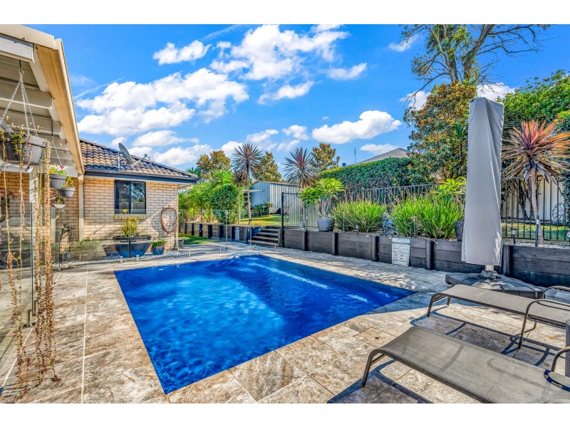 32 Canterbury Drive, Raworth NSW 2321