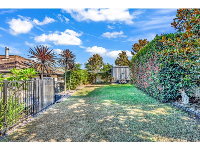 32 Canterbury Drive, Raworth NSW 2321