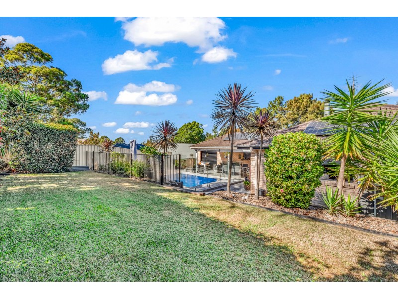 32 Canterbury Drive, Raworth NSW 2321