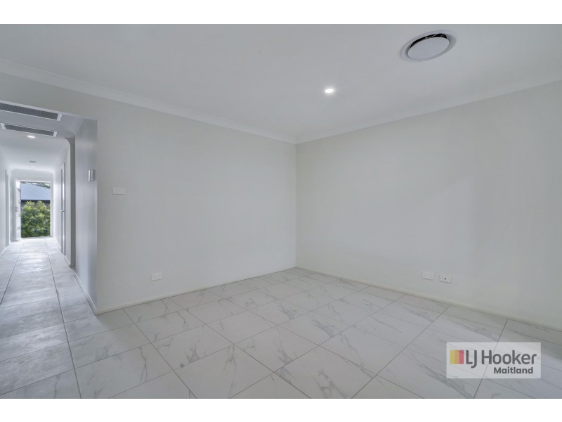 1/107 Talleyrand Circuit, Greta NSW 2334