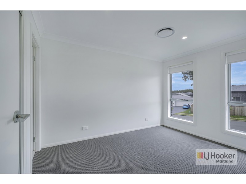 1/107 Talleyrand Circuit, Greta NSW 2334