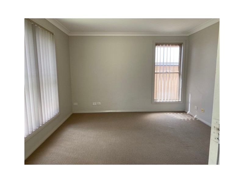 1/7 Carnarvon Circuit, East Maitland NSW 2323
