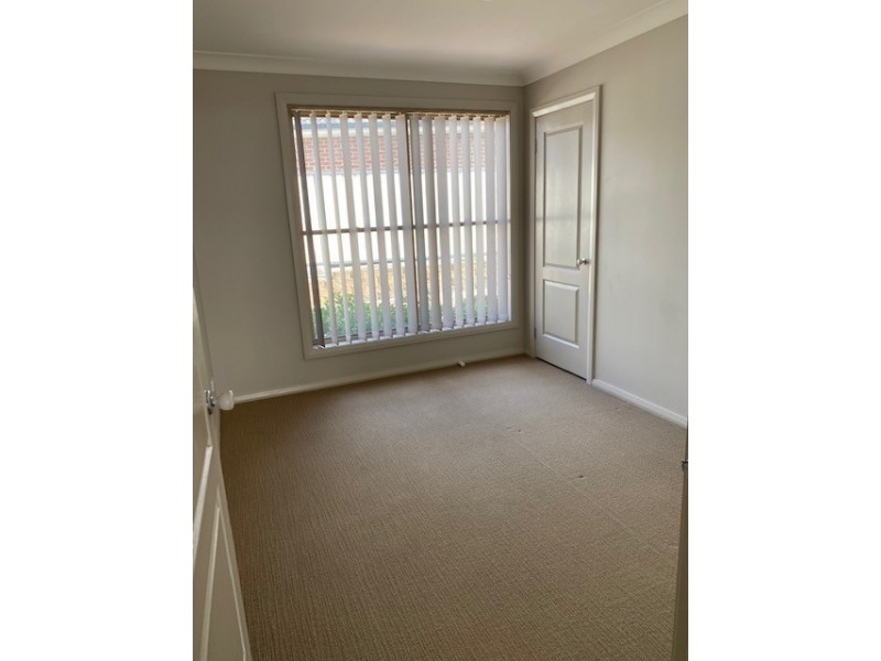 1/7 Carnarvon Circuit, East Maitland NSW 2323