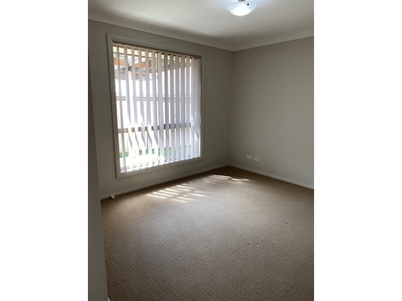 1/7 Carnarvon Circuit, East Maitland NSW 2323