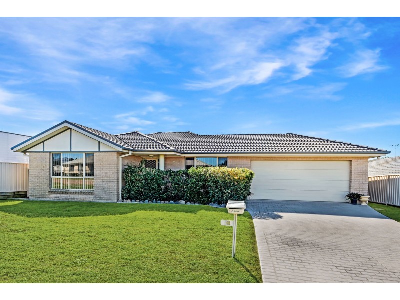 14 Diamond Circuit, Rutherford NSW 2320