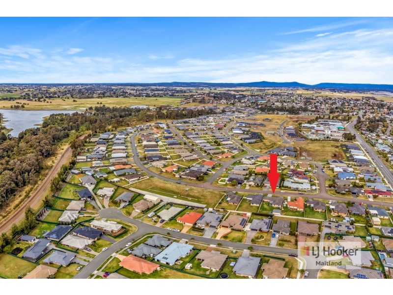 14 Diamond Circuit, Rutherford NSW 2320