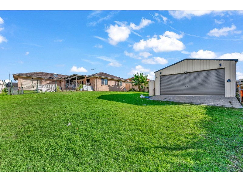 14 Diamond Circuit, Rutherford NSW 2320