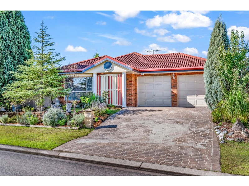 4 Conder Crescent, Metford NSW 2323