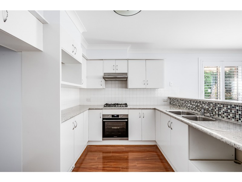 4 Conder Crescent, Metford NSW 2323