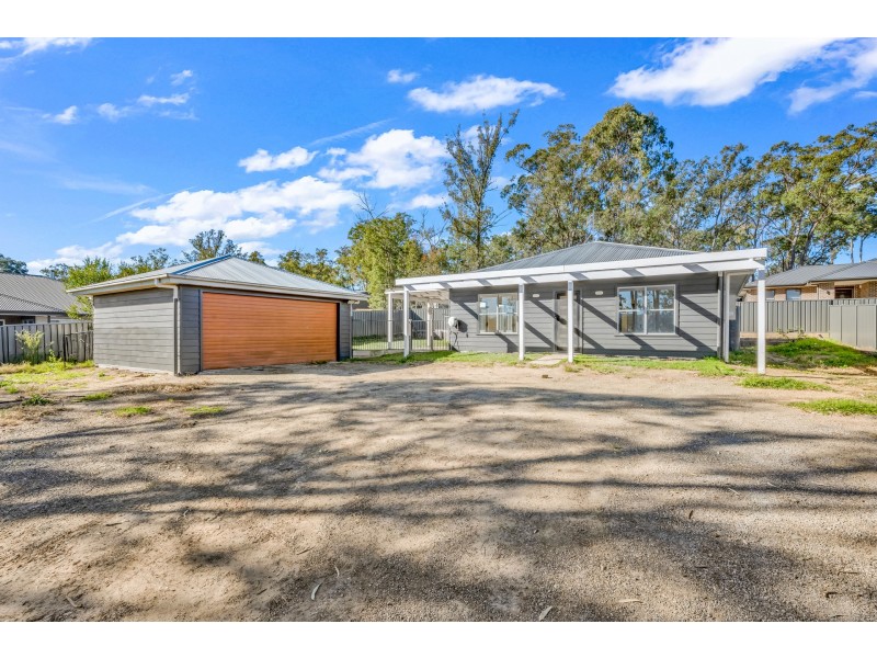 16 Campbell Street, Ellalong NSW 2325