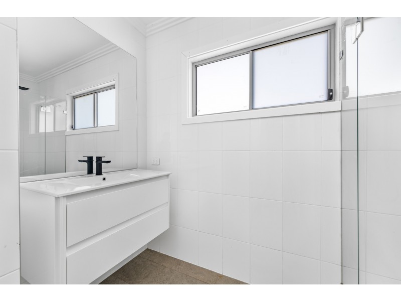 16 Campbell Street, Ellalong NSW 2325