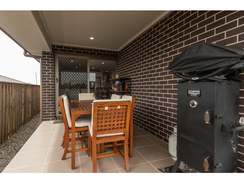 1/8 Prairie Way, Gillieston Heights NSW 2321