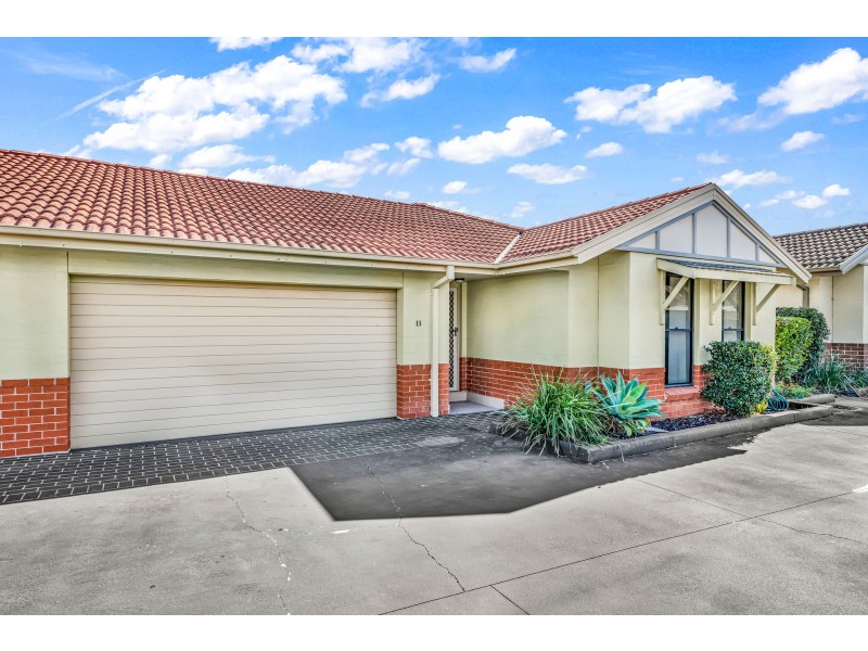 13/12 Denton Park Drive, Rutherford NSW 2320