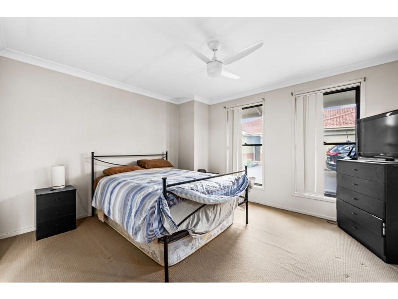13/12 Denton Park Drive, Rutherford NSW 2320