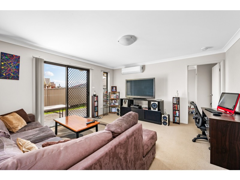 13/12 Denton Park Drive, Rutherford NSW 2320
