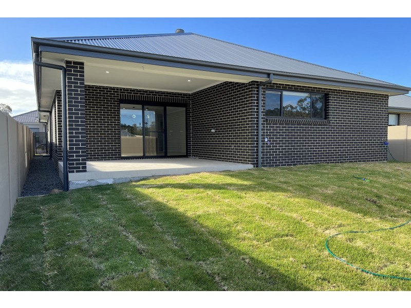 6 Levy Street, North Rothbury NSW 2335