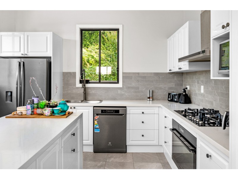 4 Cracknell Lane, South Maitland NSW 2320