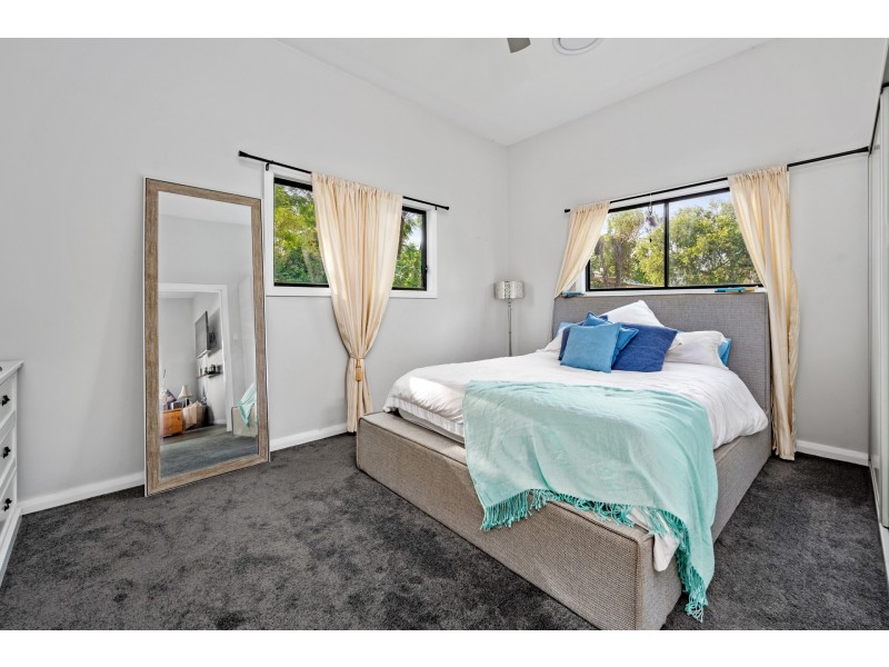 4 Cracknell Lane, South Maitland NSW 2320