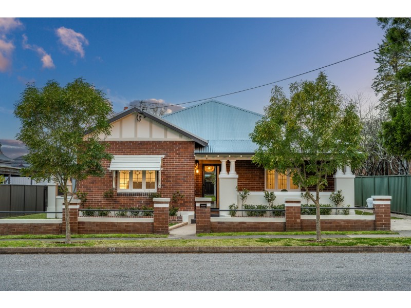 29 Roxburgh Street, Lorn NSW 2320
