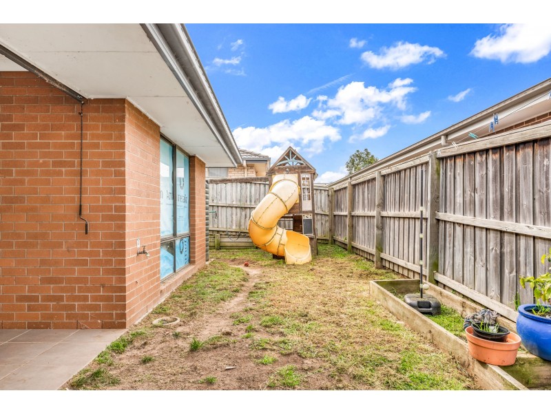 6 Golden Whistler Avenue, Aberglasslyn NSW 2320