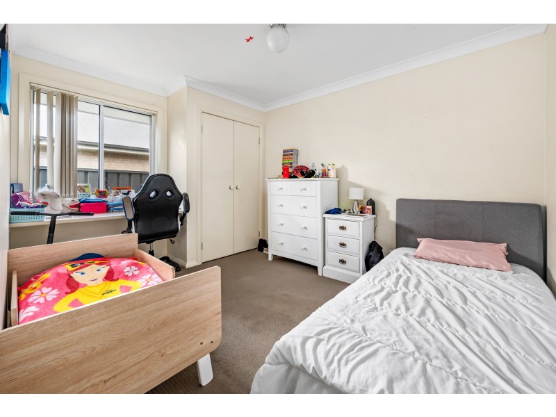 6 Fonda Avenue, Rutherford NSW 2320