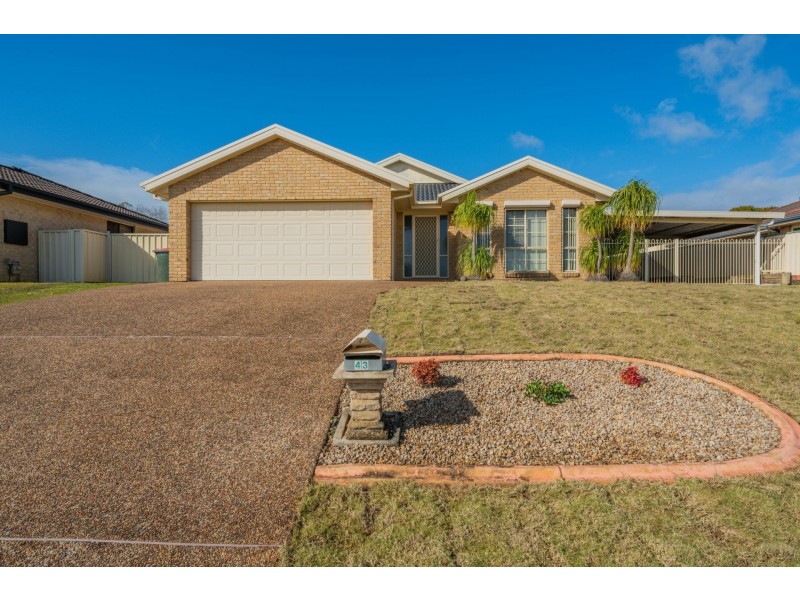 43 Denton Park Drive, Aberglasslyn NSW 2320