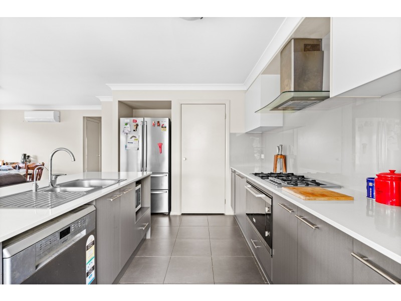 8 Hayworth Street, Rutherford NSW 2320