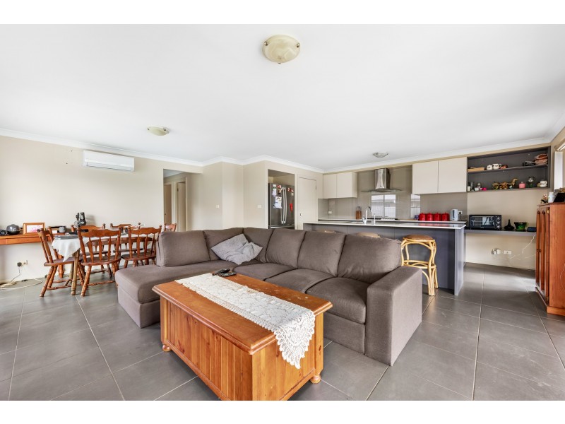 8 Hayworth Street, Rutherford NSW 2320
