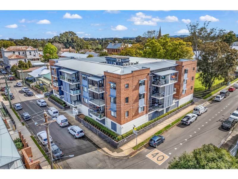 24/8 Steam Street, Maitland NSW 2320