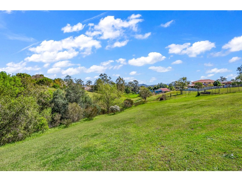 295 Aberglasslyn Road, Aberglasslyn NSW 2320