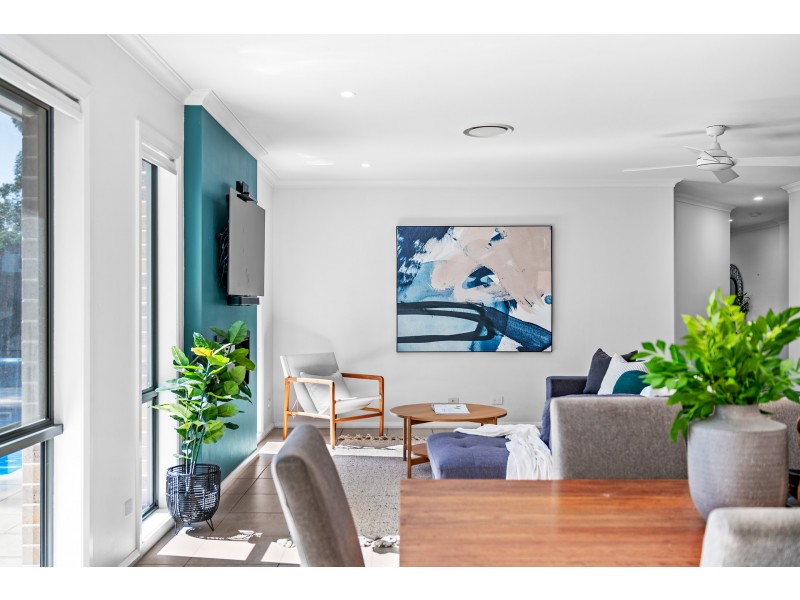 2 Swiftwing Close, Chisholm NSW 2322