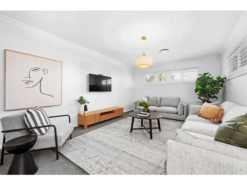 2 Swiftwing Close, Chisholm NSW 2322