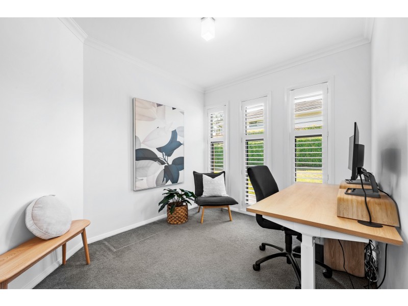 2 Swiftwing Close, Chisholm NSW 2322