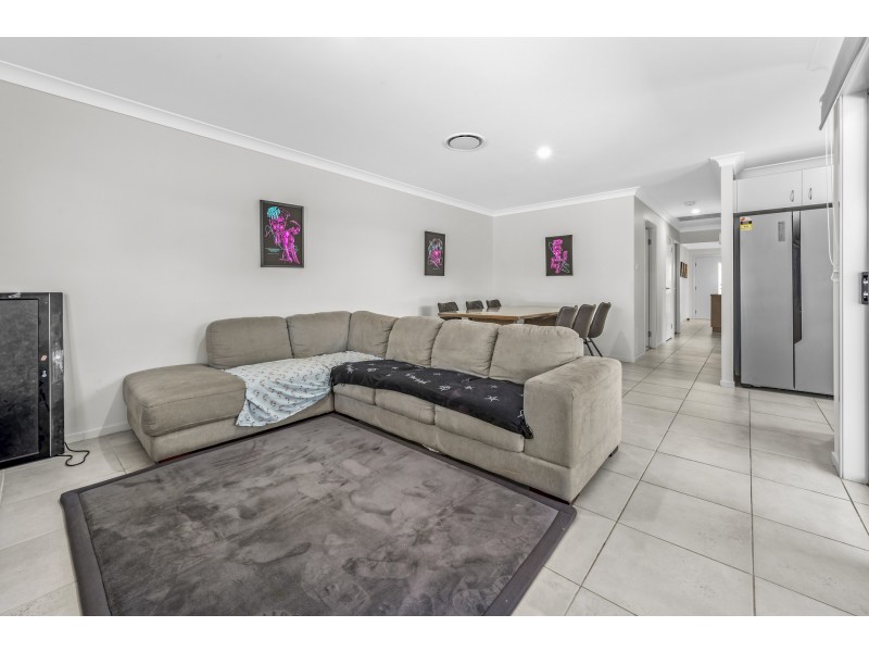 34 & 34A Shortland Drive, Aberglasslyn NSW 2320