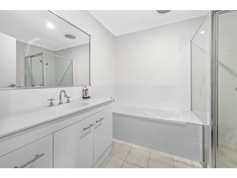 34 & 34A Shortland Drive, Aberglasslyn NSW 2320