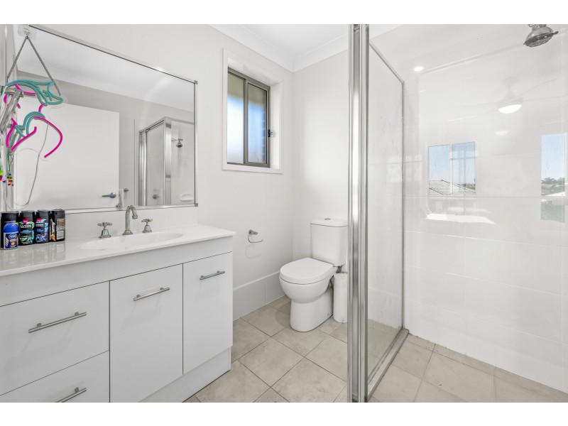 34 & 34A Shortland Drive, Aberglasslyn NSW 2320