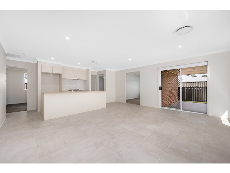 1 Thurlstone Street, Farley NSW 2320