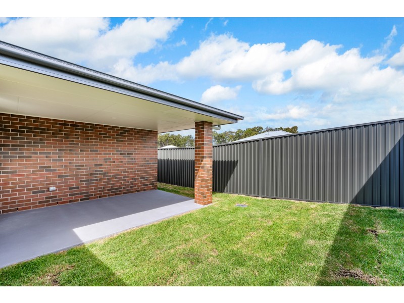 1 Thurlstone Street, Farley NSW 2320