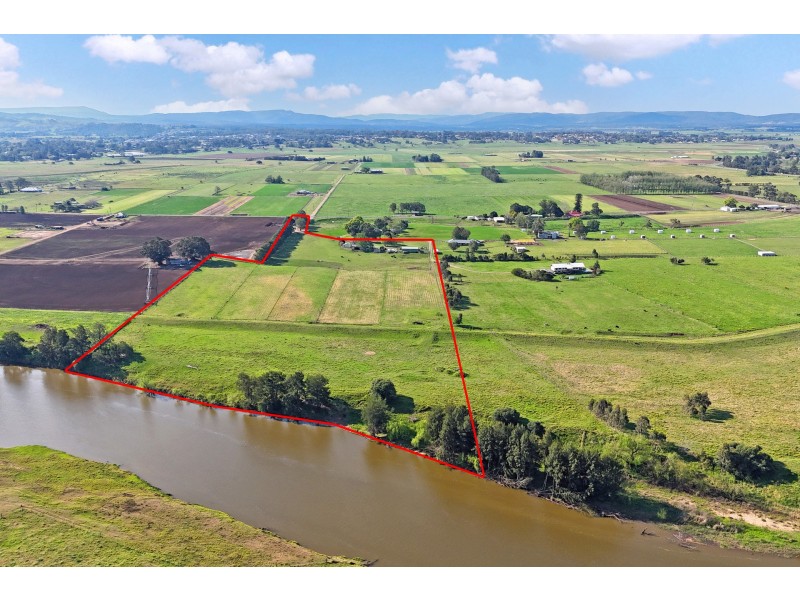 126 Glenarvon Road, Lorn NSW 2320