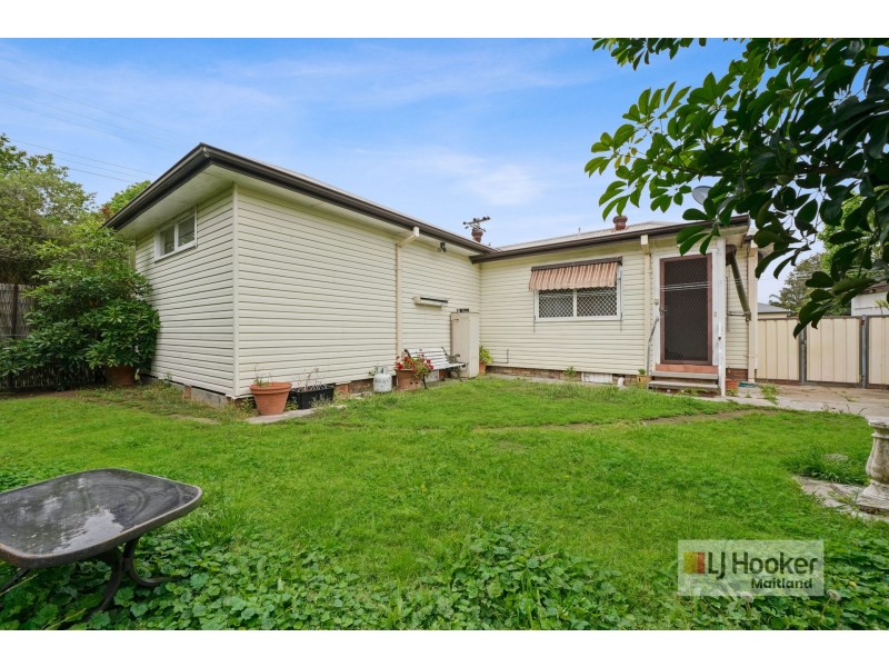 4 Hughes Street, East Maitland NSW 2323