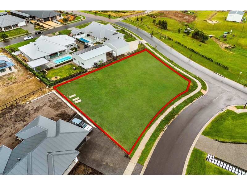8 Eldon Drive, Louth Park NSW 2320