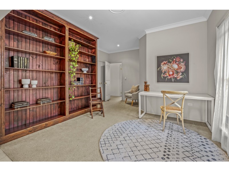 15 Dalveen Road, Bolwarra Heights NSW 2320
