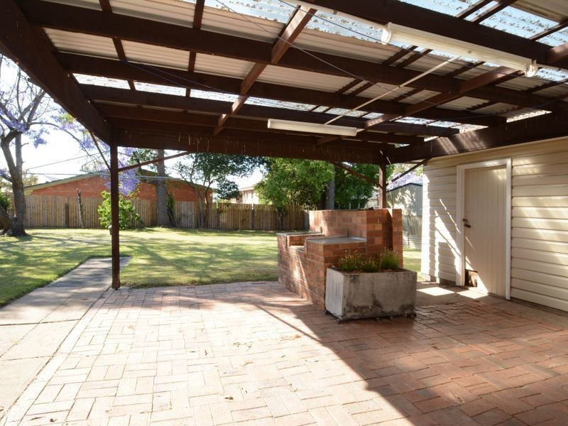 17 Porter Avenue, East Maitland NSW 2323