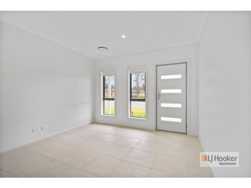 2/15 Riparian Circuit, Cessnock NSW 2325