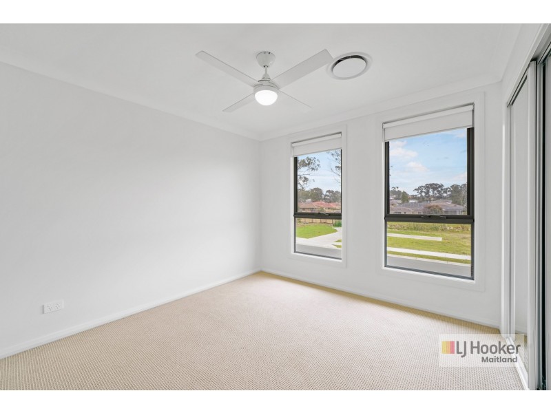2/15 Riparian Circuit, Cessnock NSW 2325
