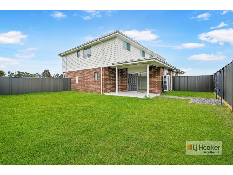 2/15 Riparian Circuit, Cessnock NSW 2325