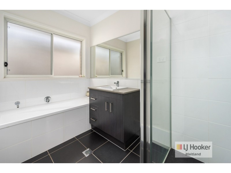 17 Slattery Road, North Rothbury NSW 2335