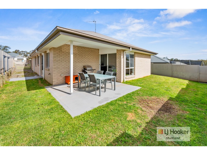 17 Slattery Road, North Rothbury NSW 2335