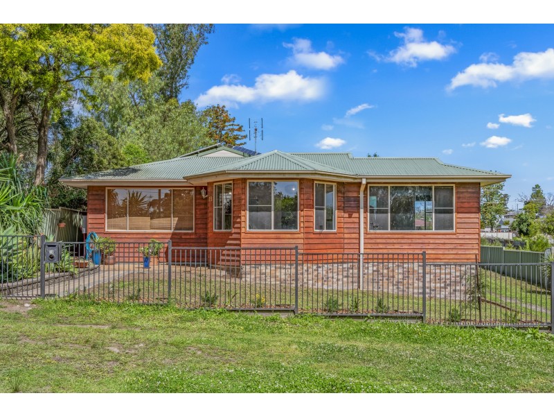 1B Station Street, Greta NSW 2334