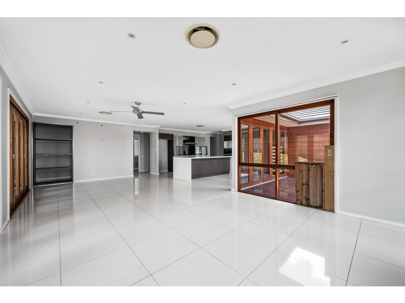 8 Champion Crescent, Gillieston Heights NSW 2321
